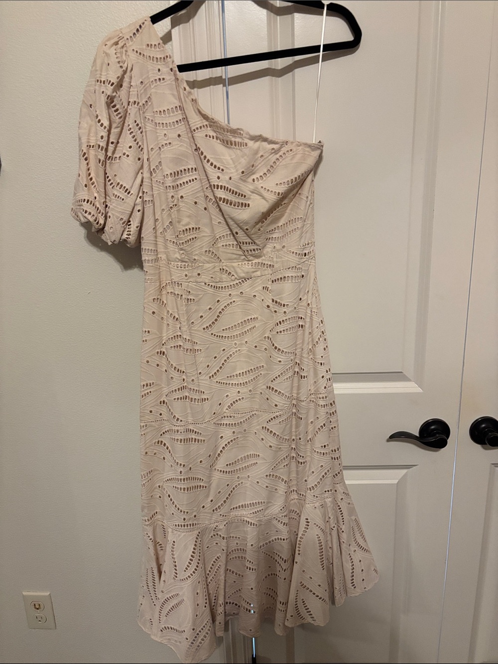 Gibson Latimer One-Shoulder Eyelet Cream Dress
